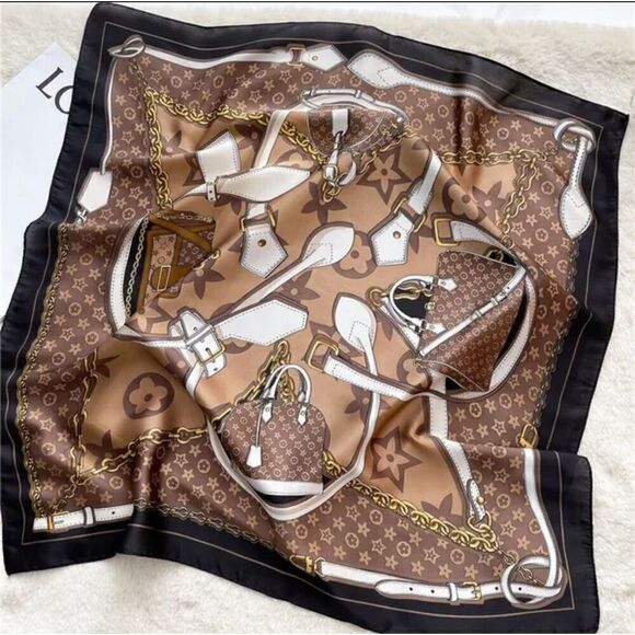 Patterned silk like scarf clover handbag letter pattern designer nwt - Picture 1 of 10